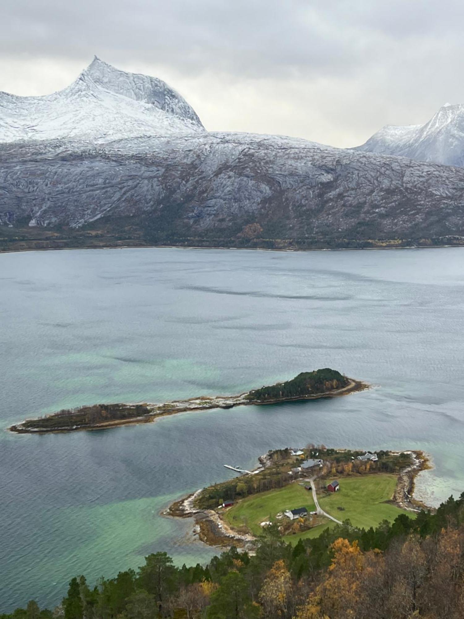 Efjord And Stetind Resort - Cabin Kobbernestinden Ballangen Exteriör bild